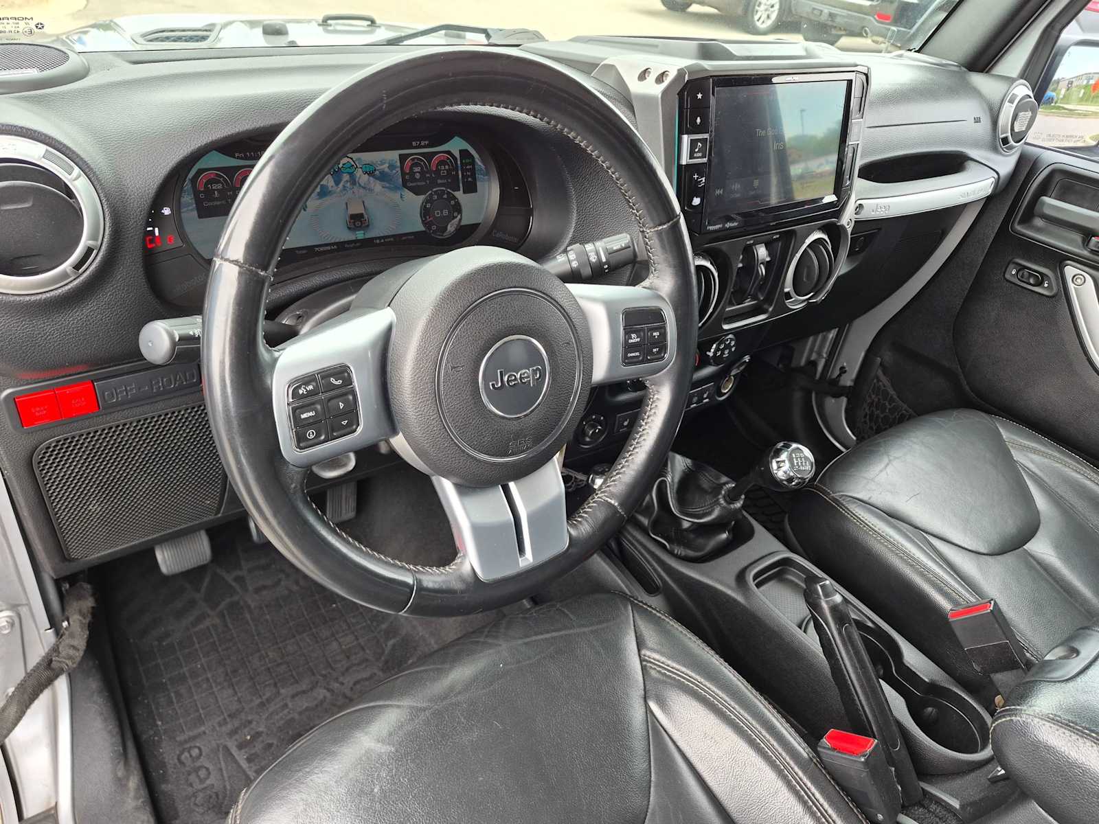 Thumbnail: 2016 Jeep Wrangler - 2