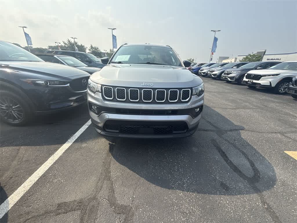 Thumbnail: 2023 Jeep Compass - 9