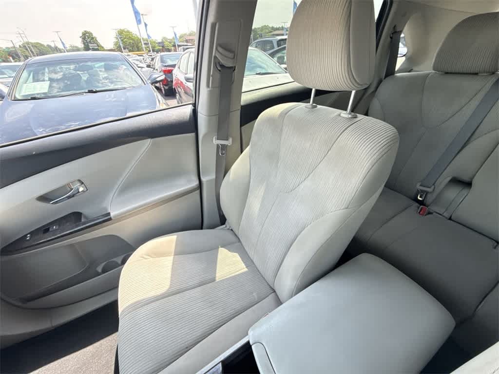 Thumbnail: 2013 Toyota Venza - 20