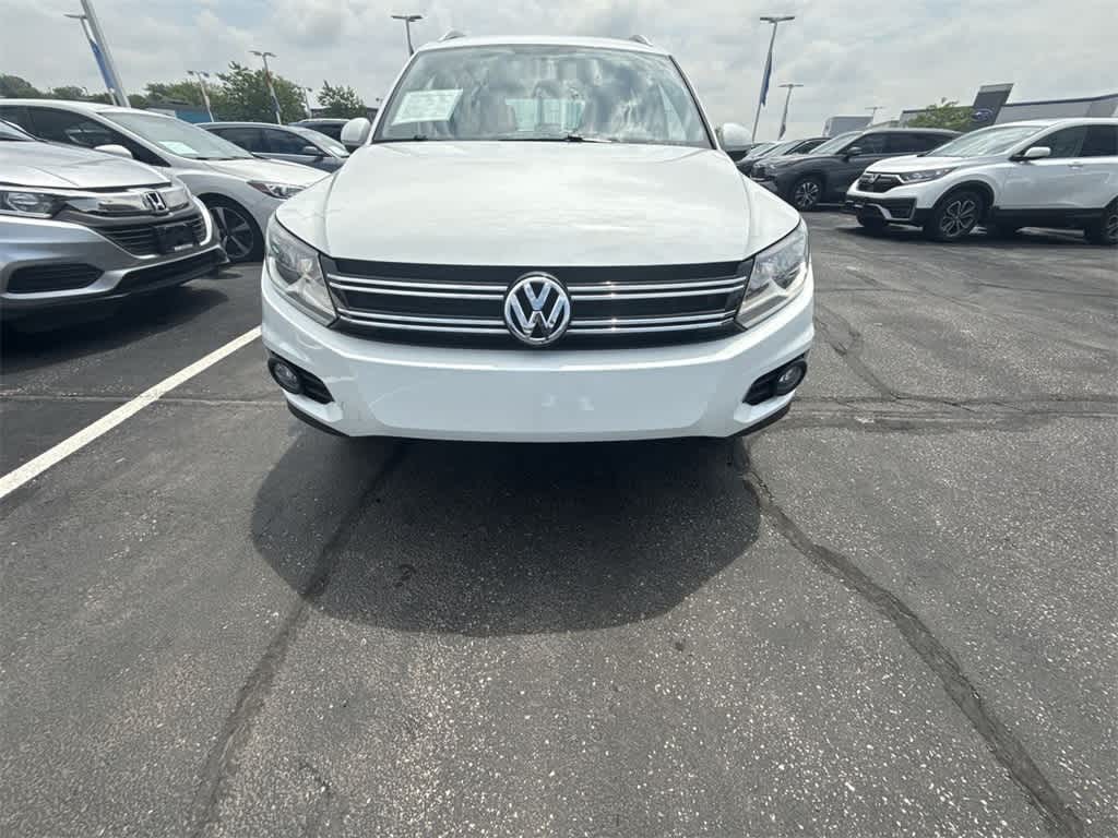Thumbnail: 2014 Volkswagen Tiguan - 10