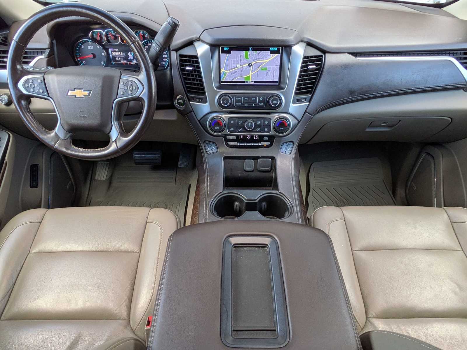 Thumbnail: 2019 Chevrolet Suburban - 14