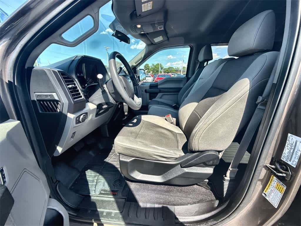 2017 Ford F-150 XL photo 2