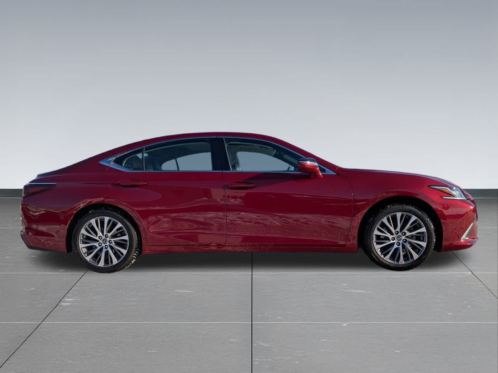 Thumbnail: 2019 Lexus ES - 7