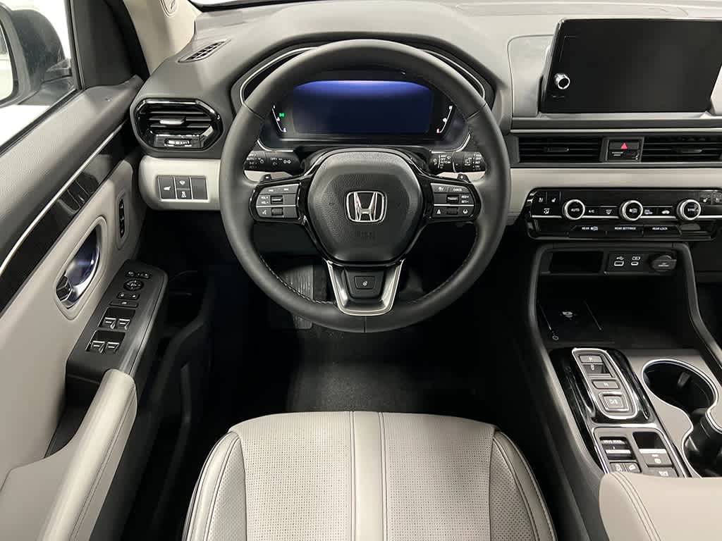 2025 Honda Pilot Elite 18
