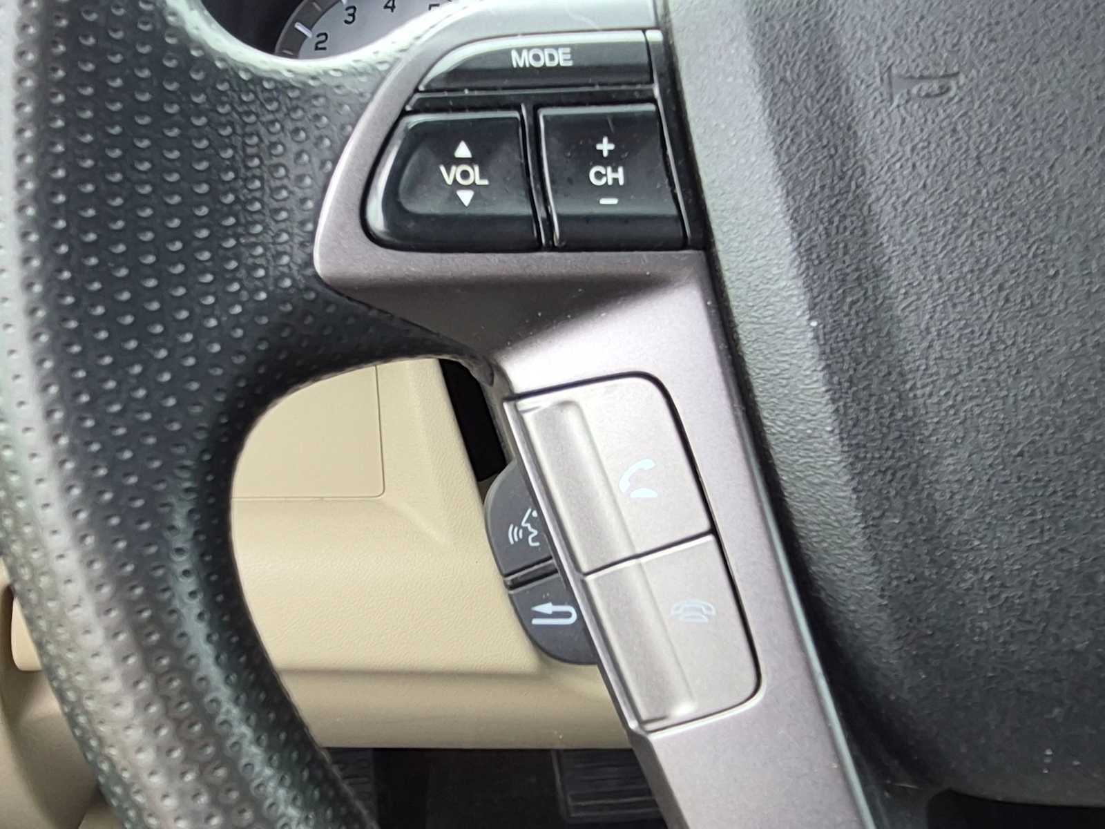 Thumbnail: 2013 Honda Pilot - 21