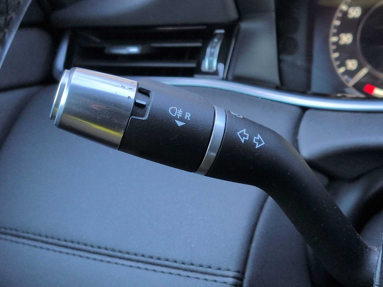 Thumbnail: 2020 Land Rover Range Rover Evoque - 26