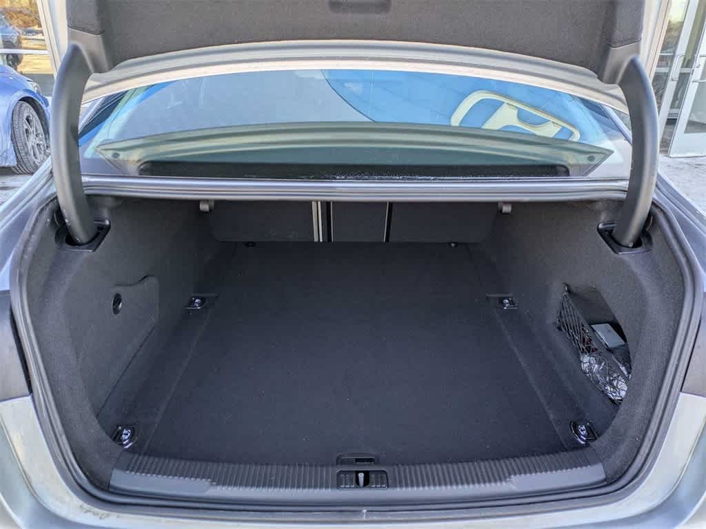 Thumbnail: 2016 Audi S6 - 33