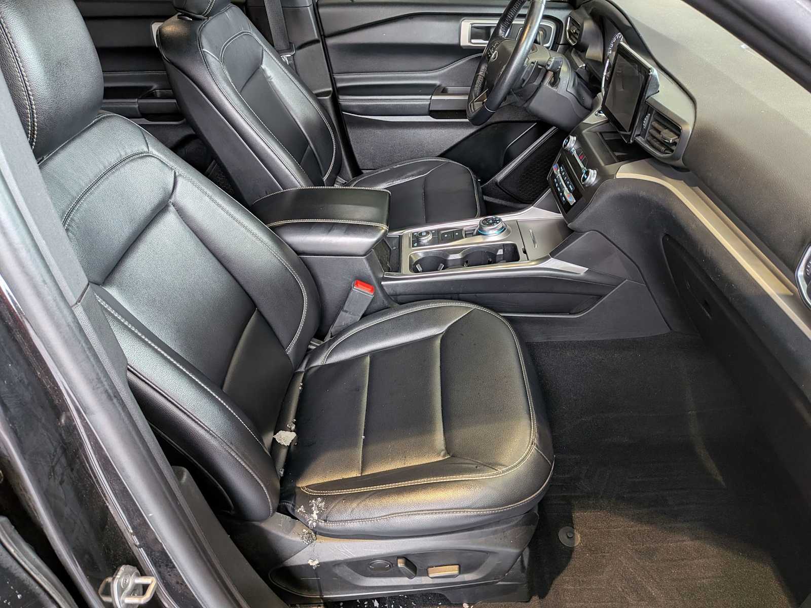 Thumbnail: 2020 Ford Explorer - 20