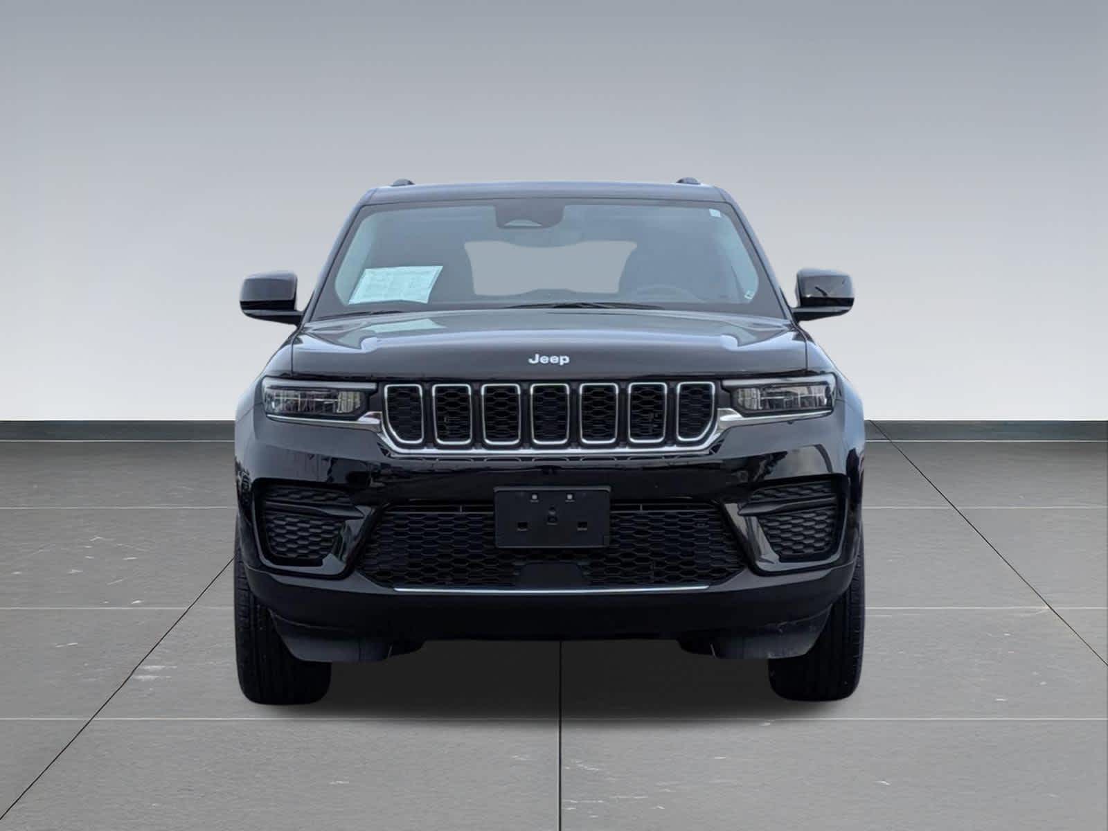 Thumbnail: 2023 Jeep Grand Cherokee - 9