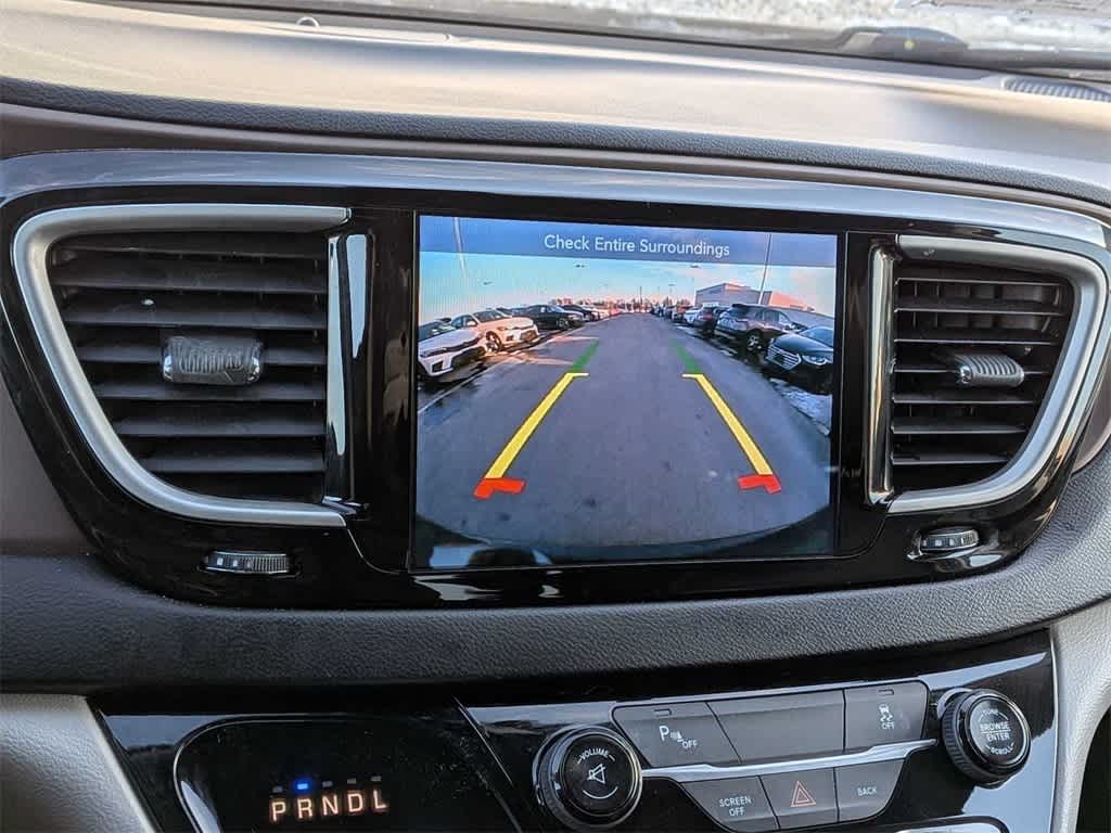 Thumbnail: 2017 Chrysler Pacifica - 29