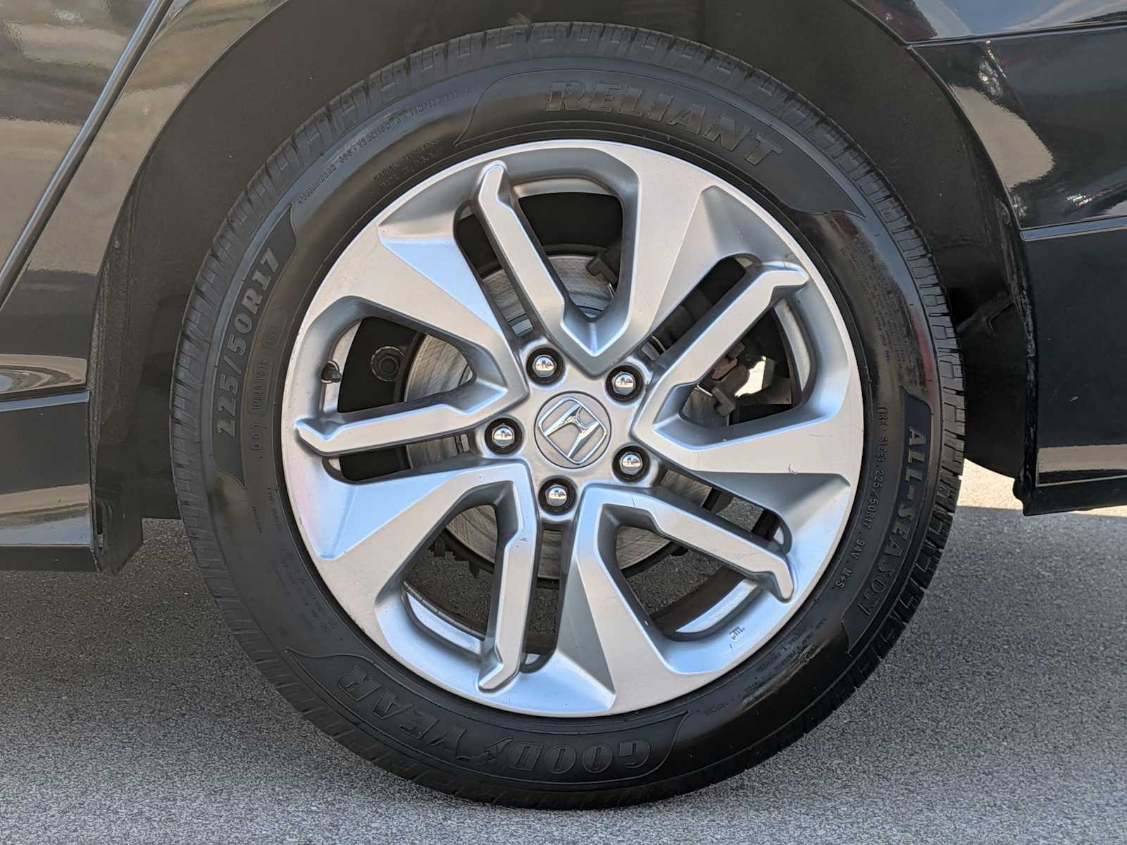 Thumbnail: 2019 Honda Accord - 13