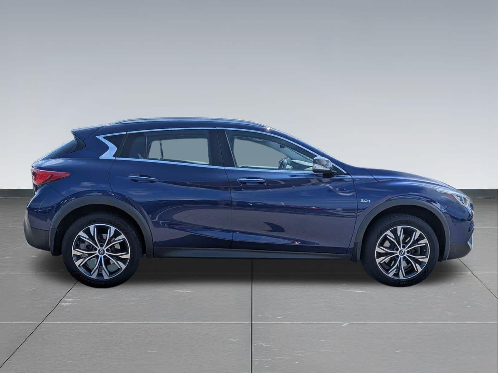 Thumbnail: 2018 INFINITI QX30 - 6