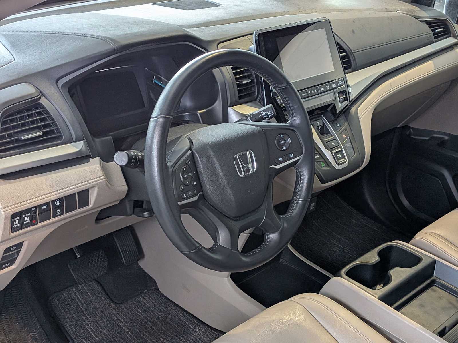 Thumbnail: 2023 Honda Odyssey - 2