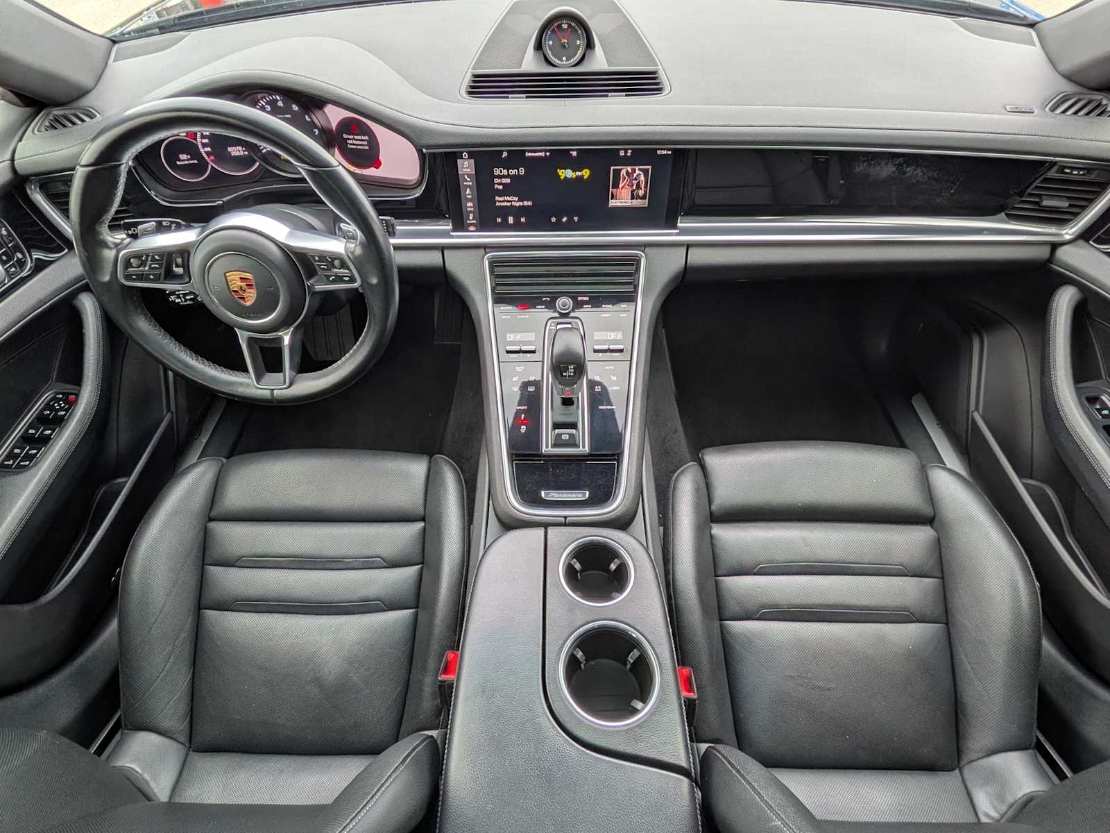 Thumbnail: 2017 Porsche Panamera - 21