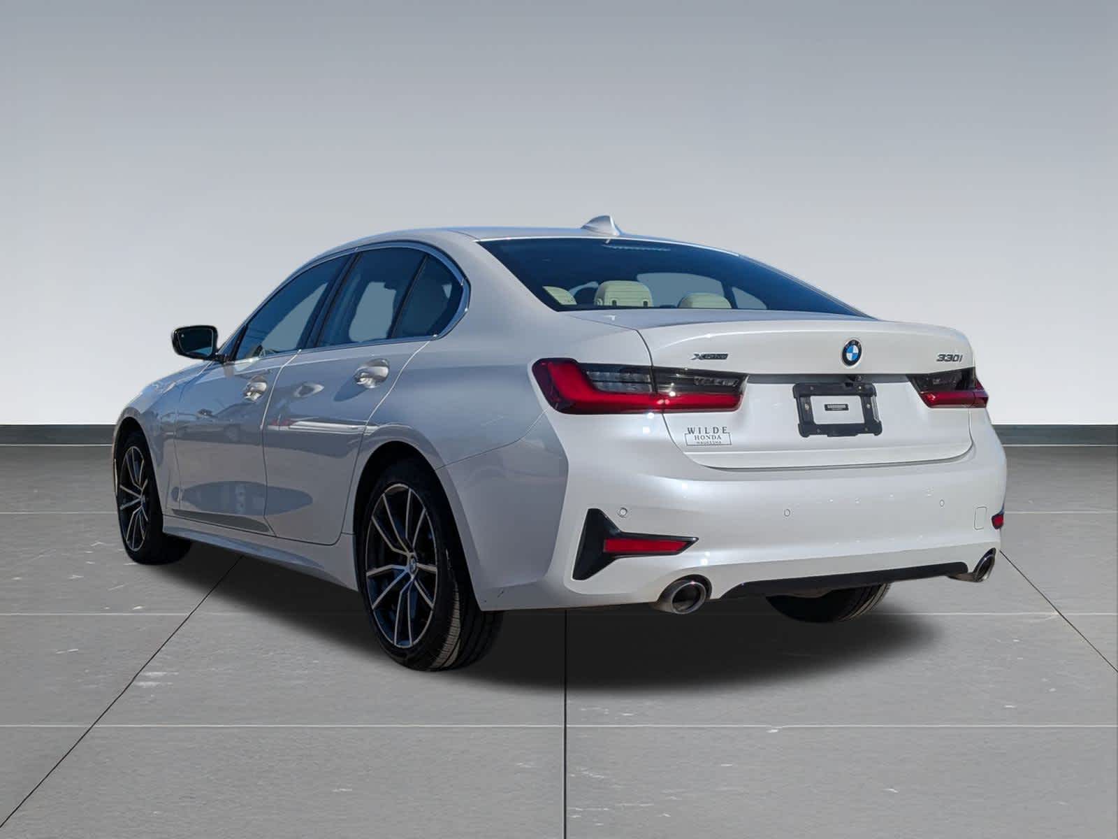 Thumbnail: 2021 BMW 3 Series - 4