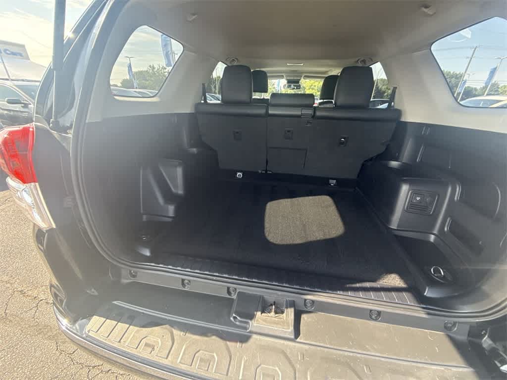 Thumbnail: 2012 Toyota 4Runner - 33