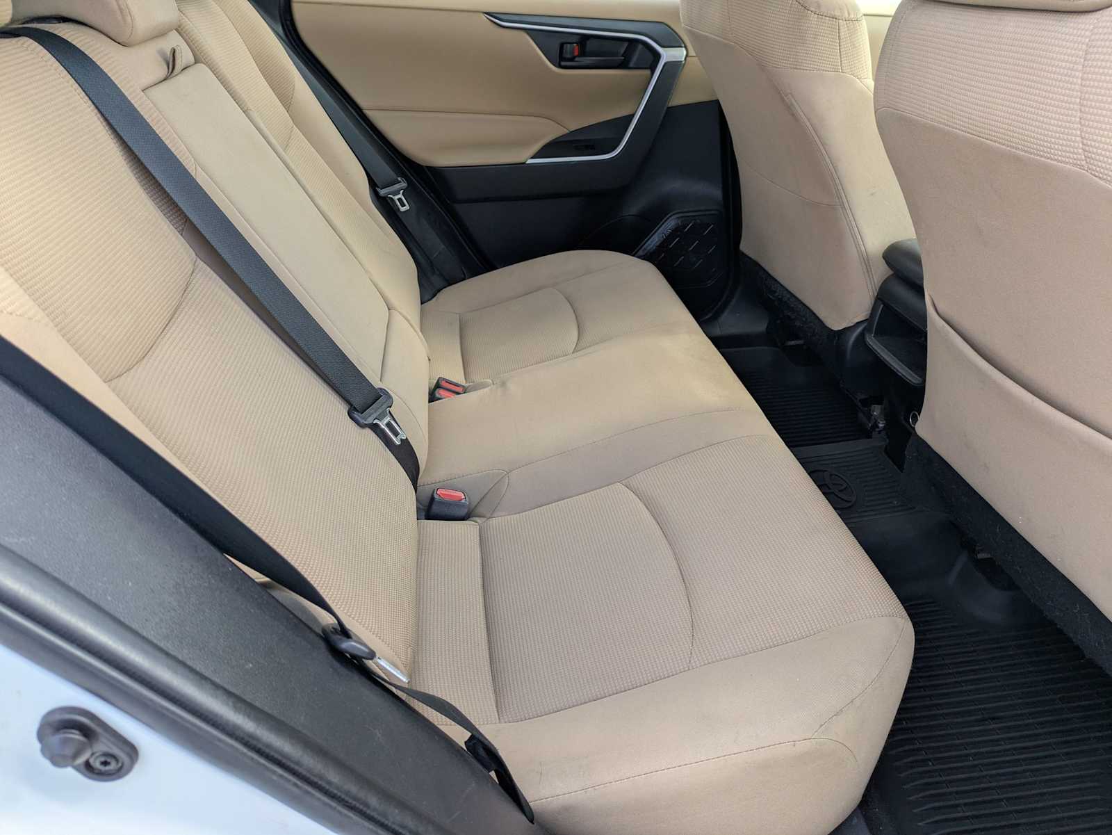 Thumbnail: 2020 Toyota RAV4 - 18