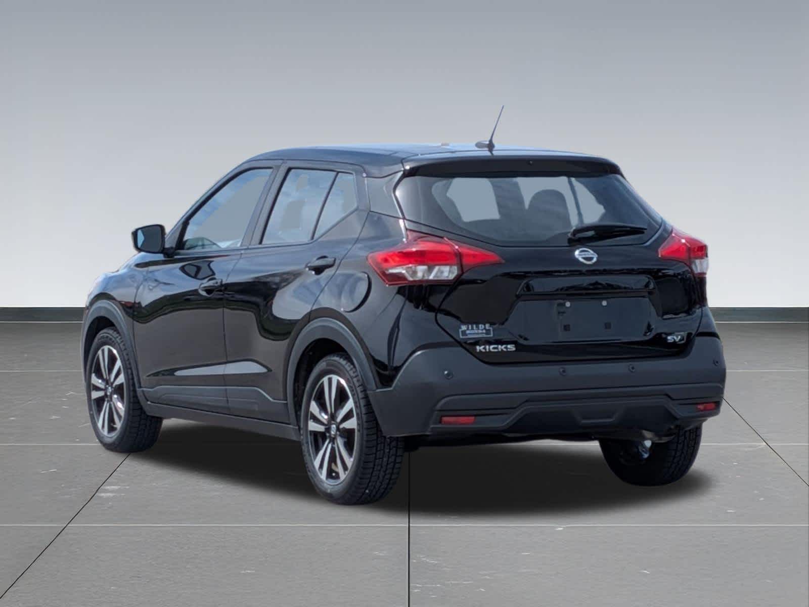 Thumbnail: 2020 Nissan Kicks - 3