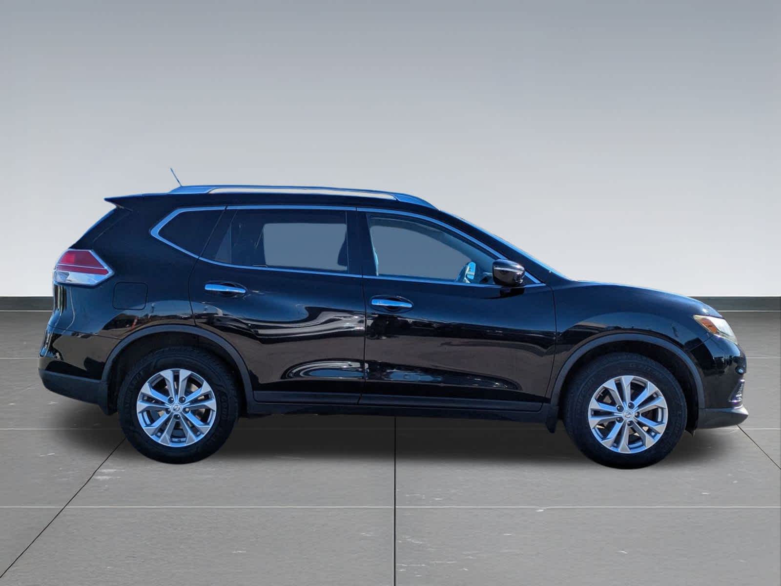 Thumbnail: 2015 Nissan Rogue - 7
