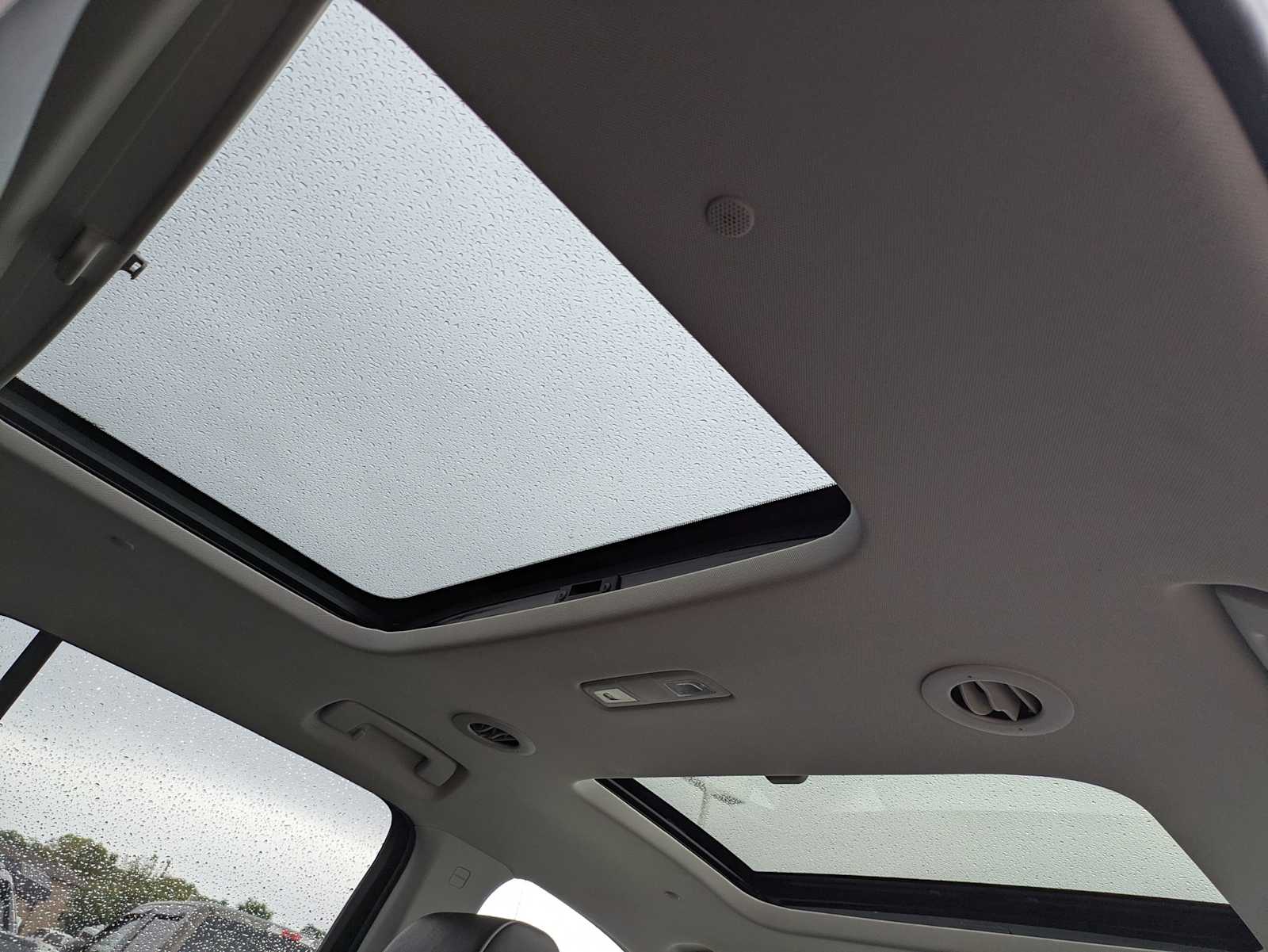 Thumbnail: 2020 Chevrolet Traverse - 21