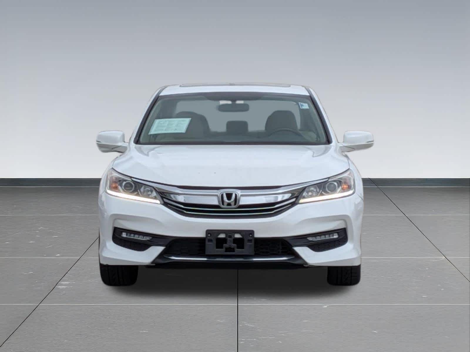 Thumbnail: 2017 Honda Accord - 8