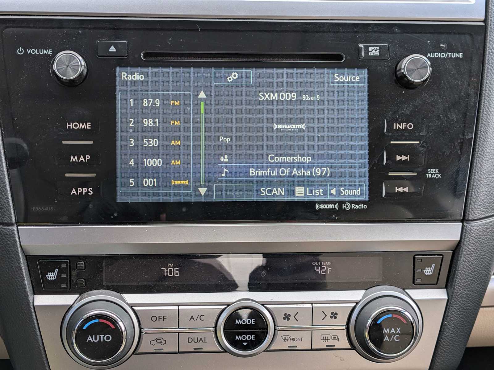 Thumbnail: 2015 Subaru Legacy - 28