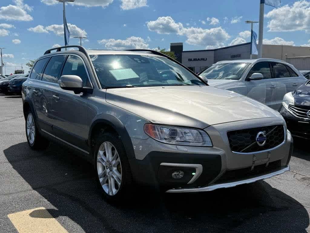 2016 Volvo XC70 T5 -
                  Waukesha, WI