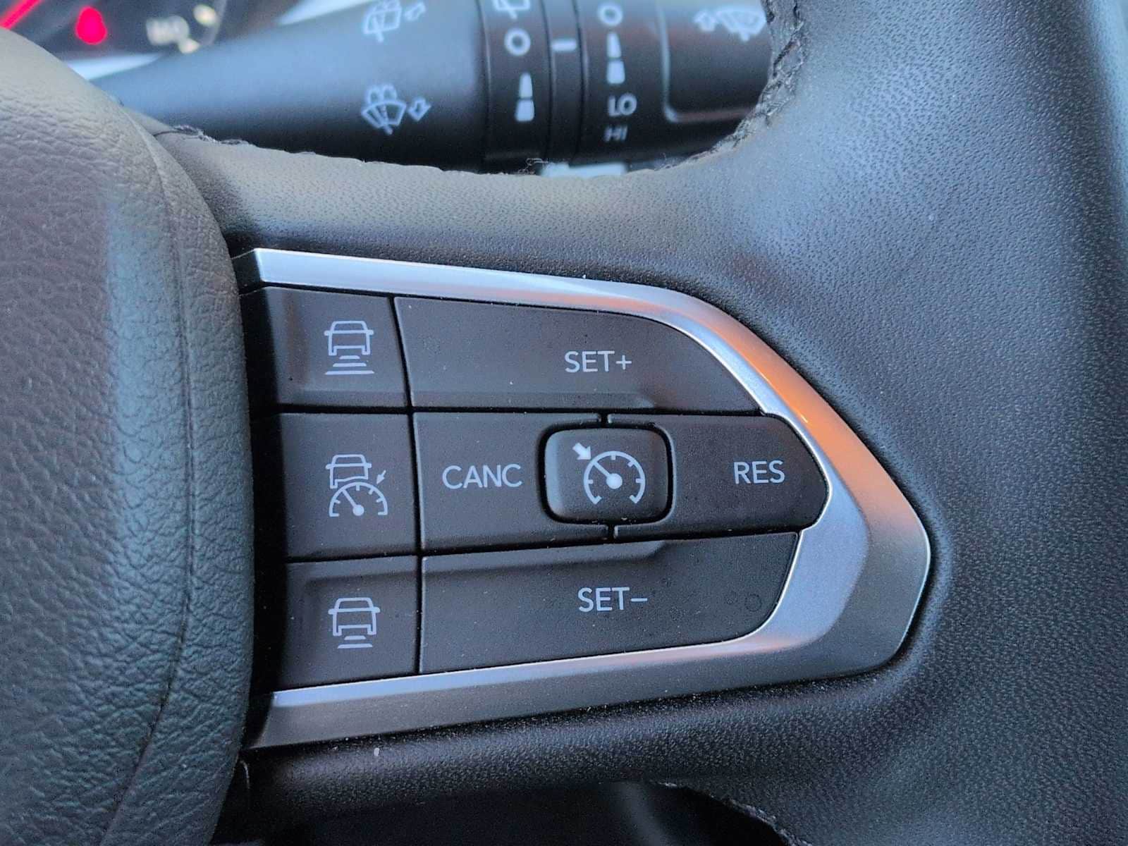 Thumbnail: 2025 Jeep Compass - 24