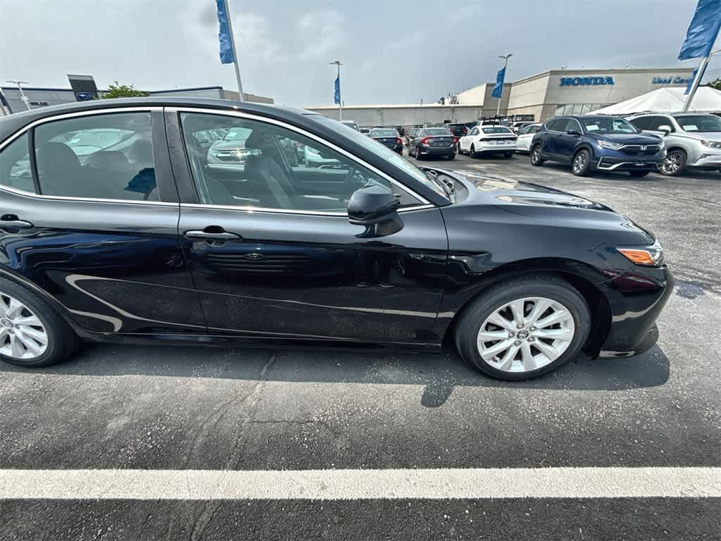 2019 Toyota Camry LE 8