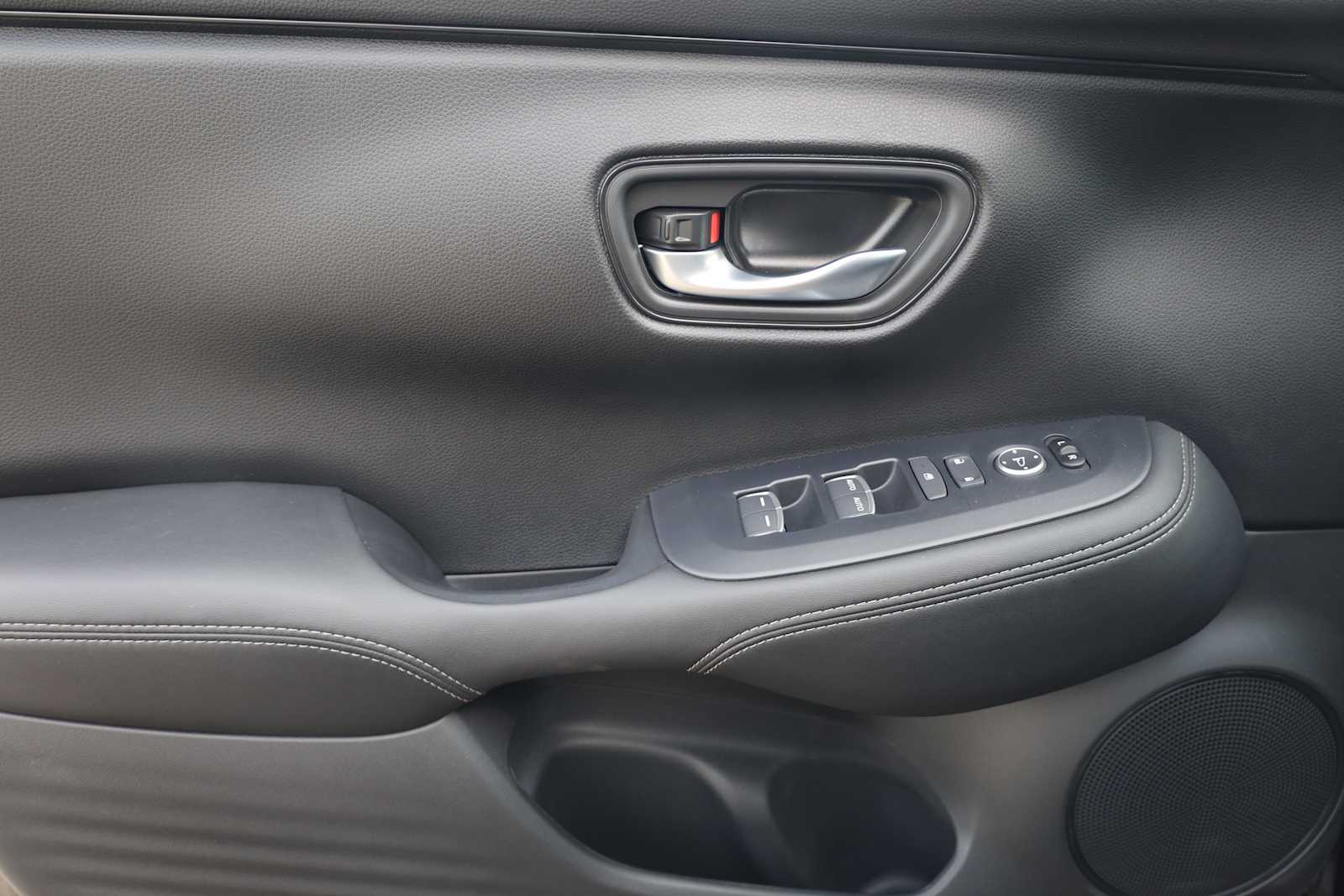2026 Honda HR-V EX-L 23