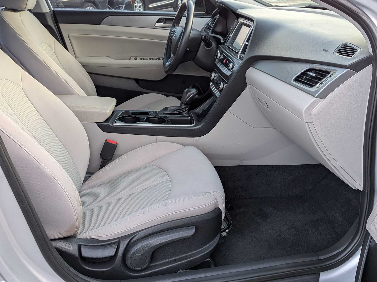 Thumbnail: 2018 Hyundai Sonata - 18