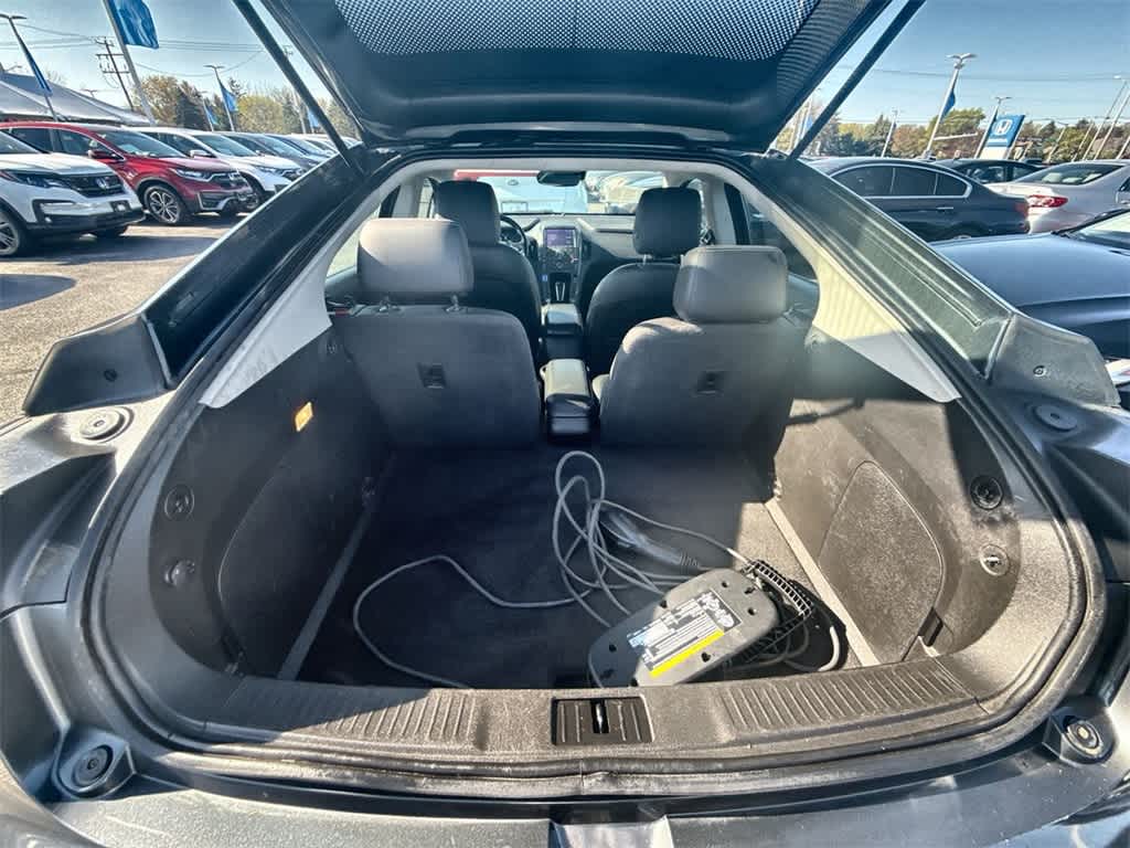 Thumbnail: 2013 Chevrolet Volt - 31