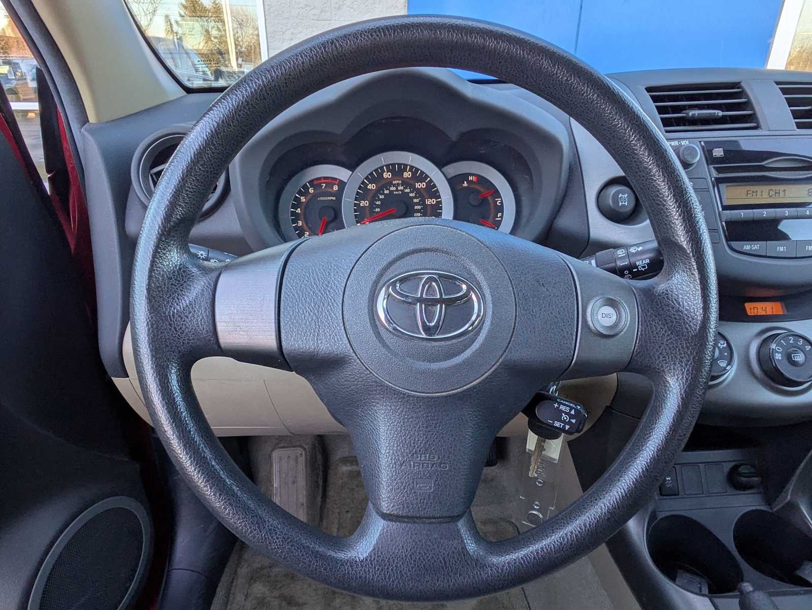 Thumbnail: 2011 Toyota RAV4 - 19