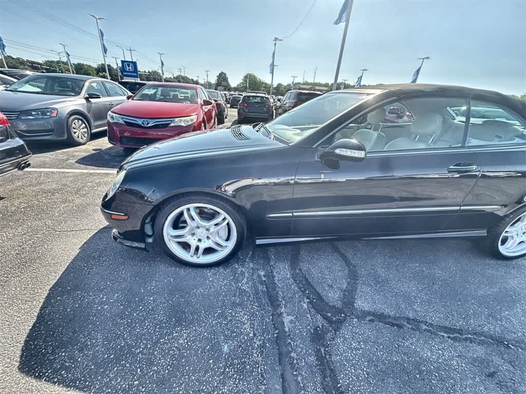Thumbnail: 2008 Mercedes-Benz CLK - 3