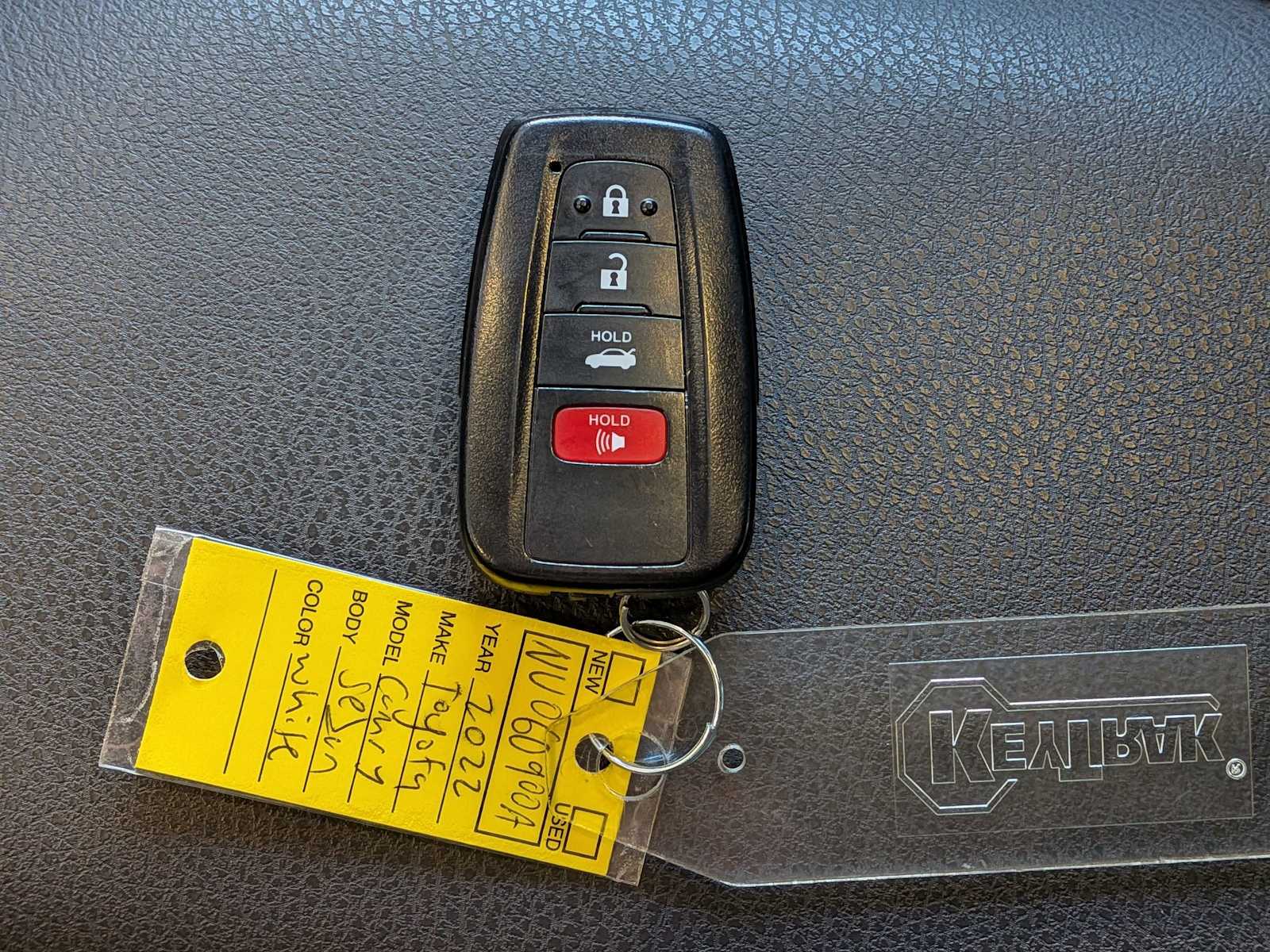 Thumbnail: 2022 Toyota Camry - 34