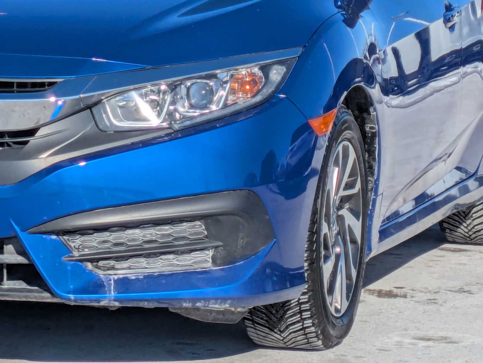 Thumbnail: 2017 Honda Civic - 10