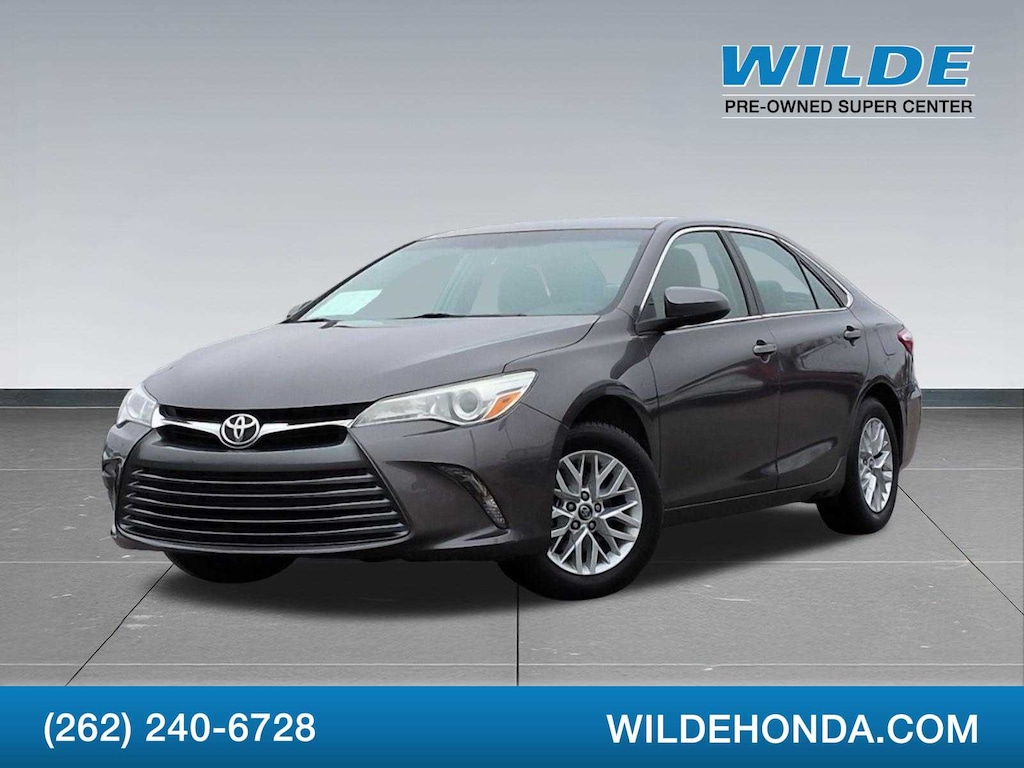 Used 2016 Toyota Camry LE Sedan