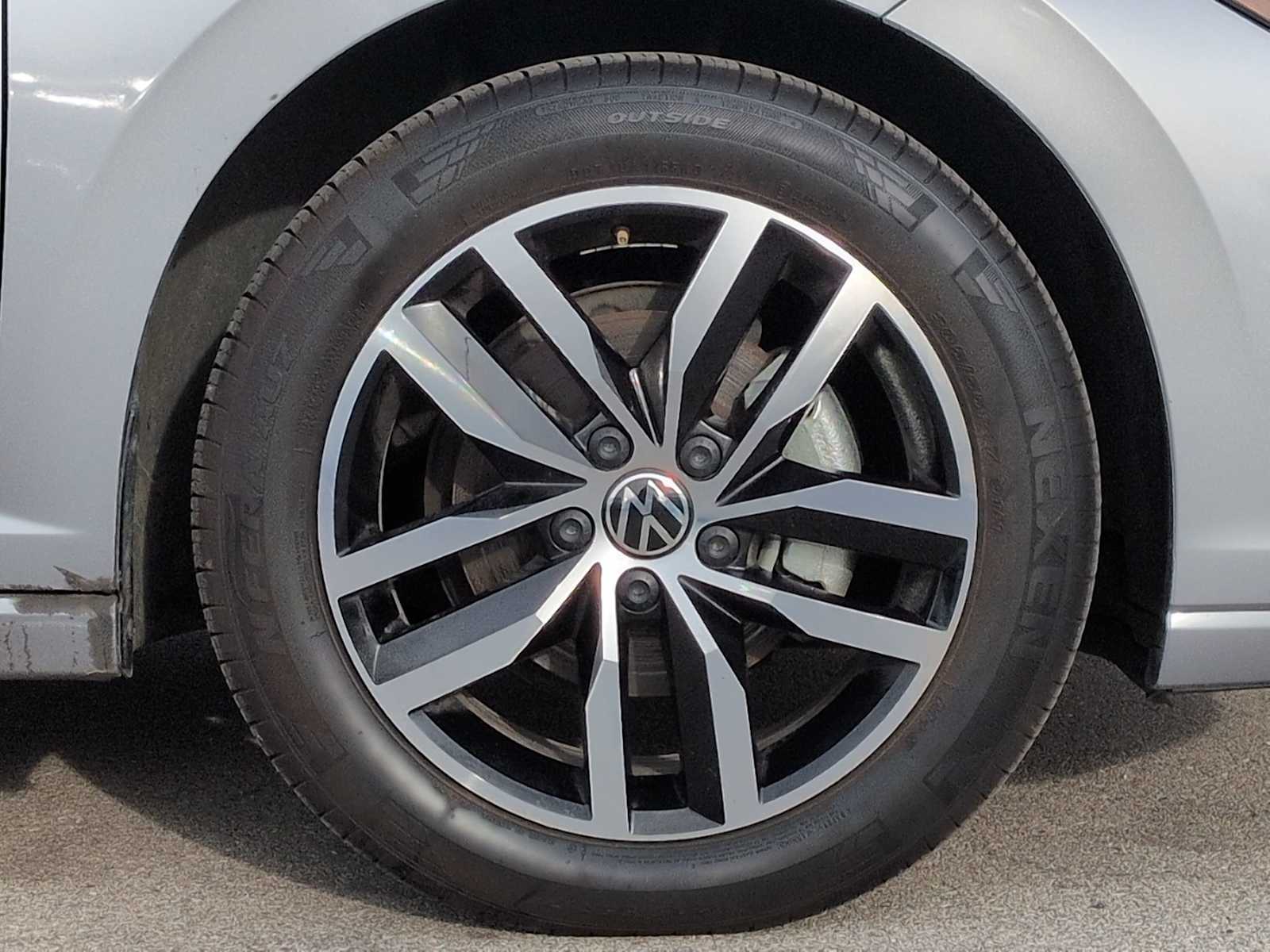 Thumbnail: 2025 Volkswagen Jetta - 14