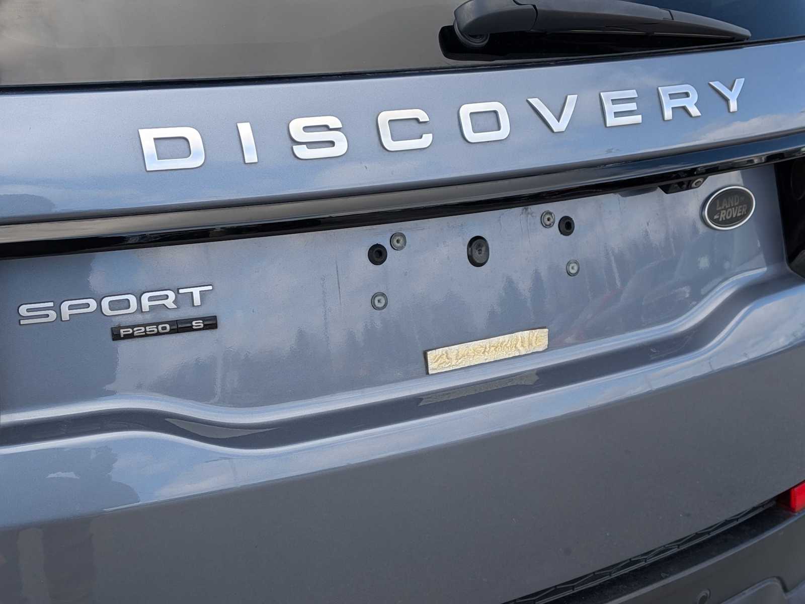 Thumbnail: 2020 Land Rover Discovery Sport - 11