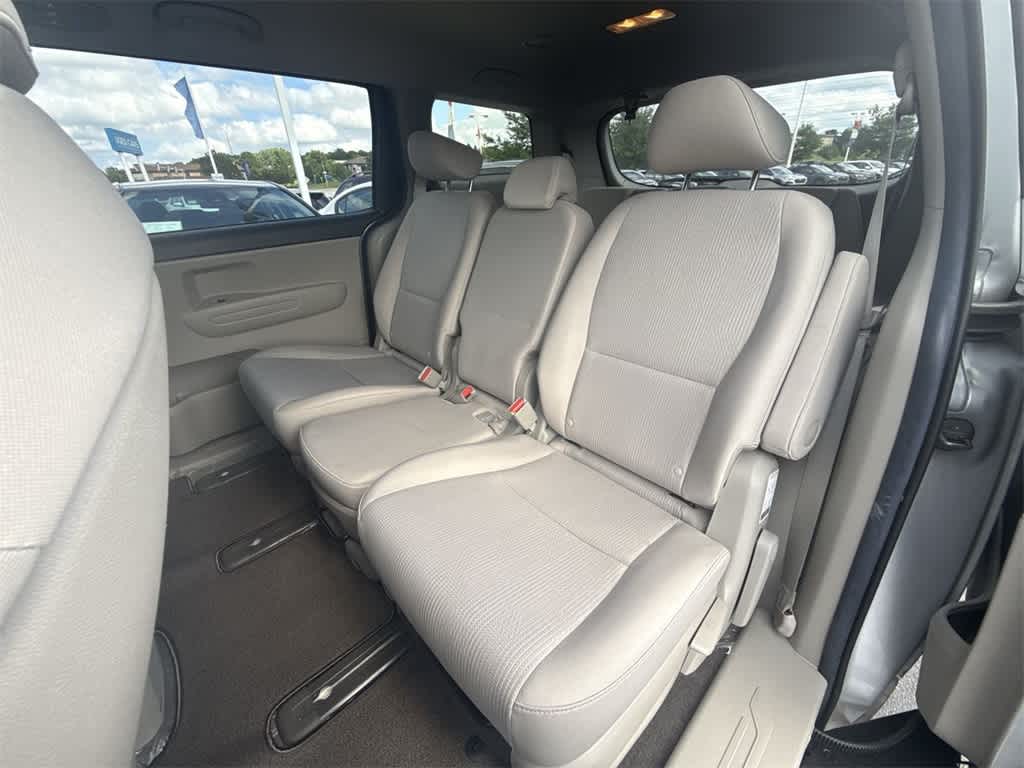 Thumbnail: 2021 Kia Sedona - 18