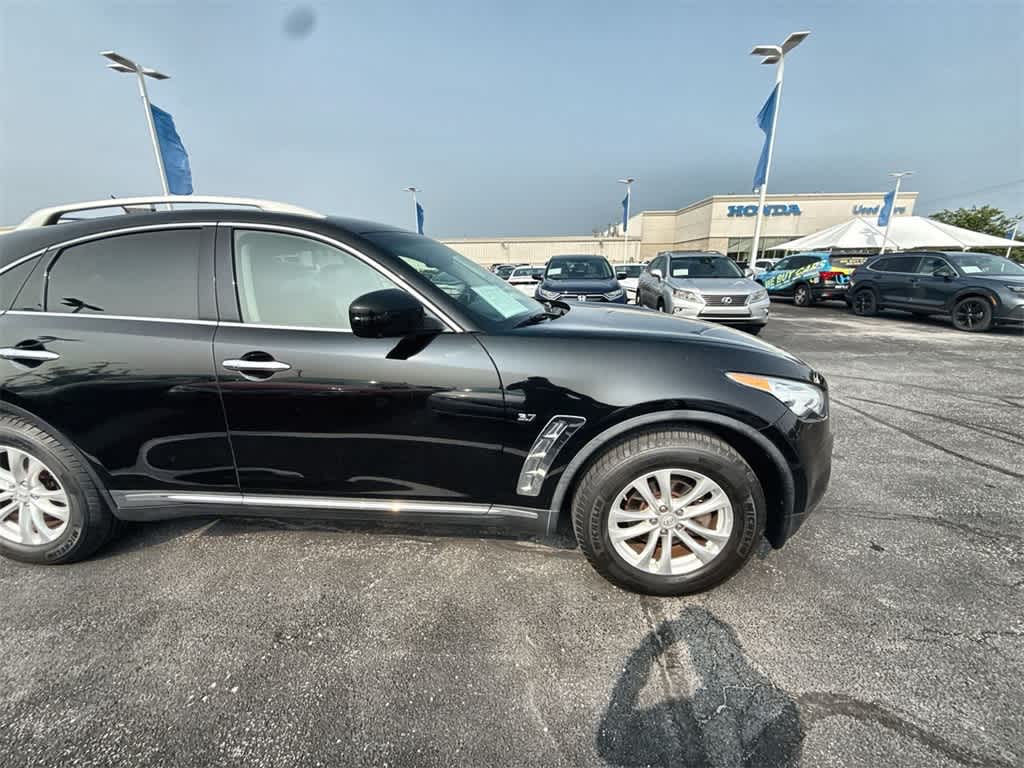 Thumbnail: 2014 INFINITI QX70 - 6