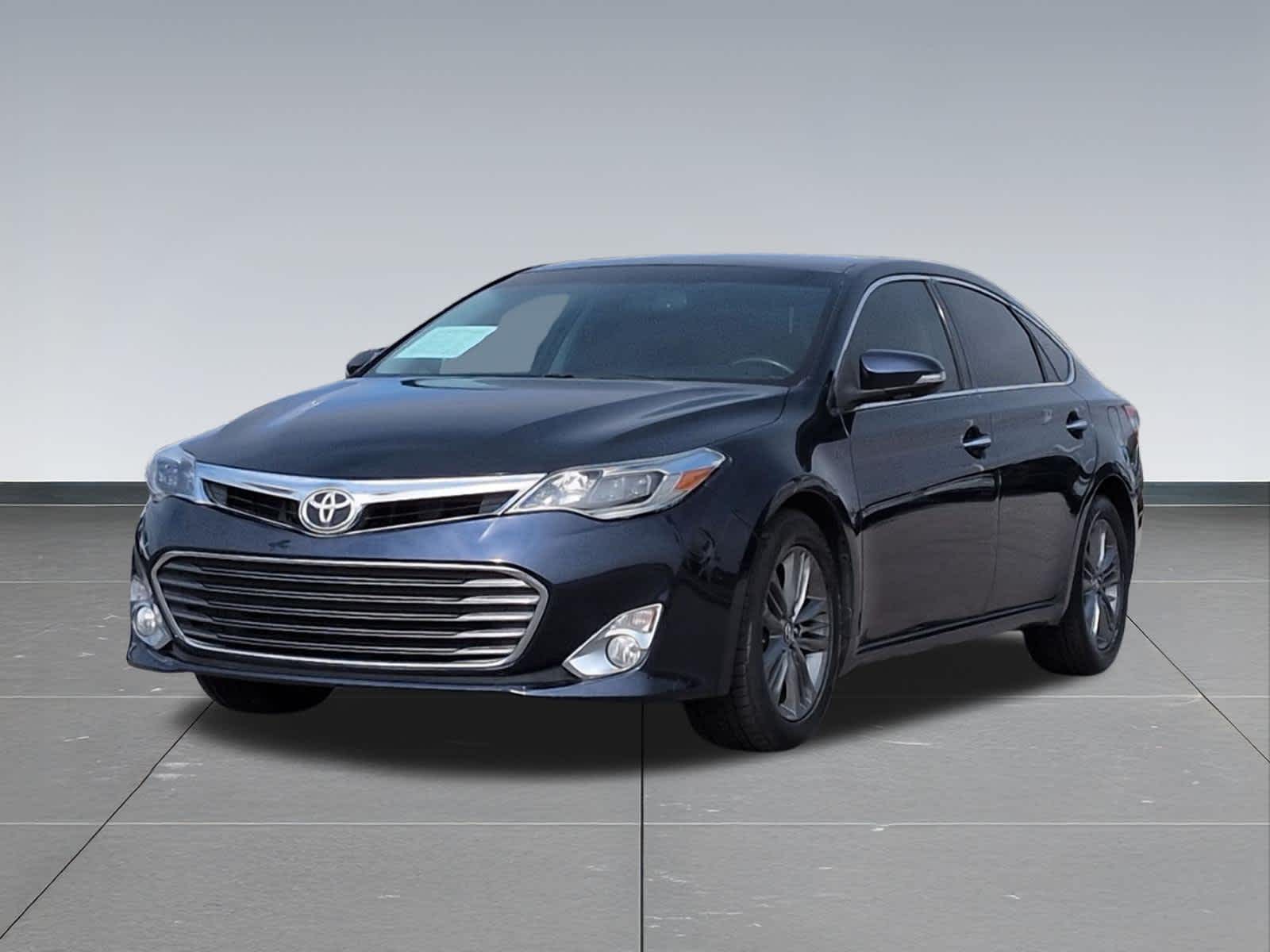 Thumbnail: 2014 Toyota Avalon - 10