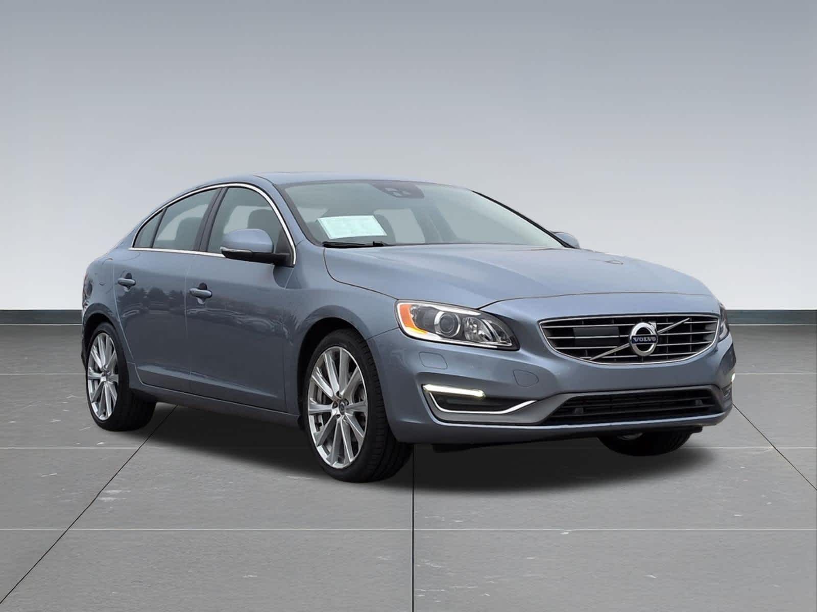 Thumbnail: 2017 Volvo S60 - 8