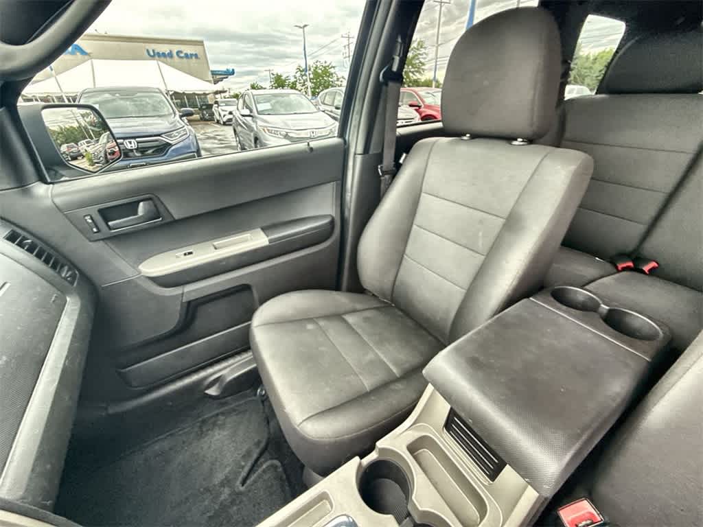 Thumbnail: 2012 Ford Escape - 21