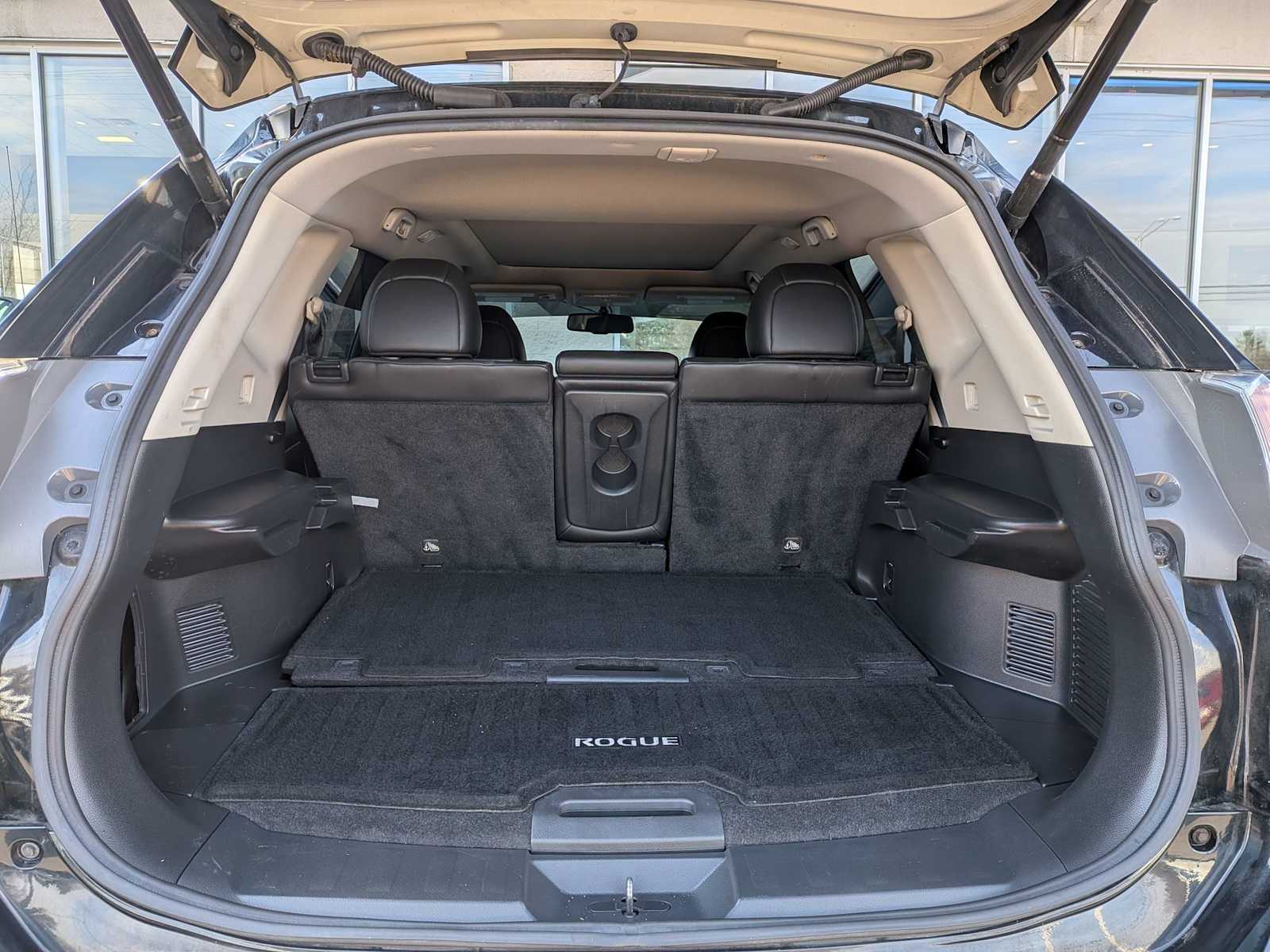 Thumbnail: 2015 Nissan Rogue - 29