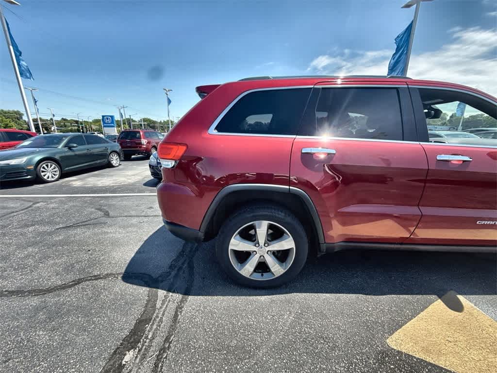 Thumbnail: 2015 Jeep Grand Cherokee - 6