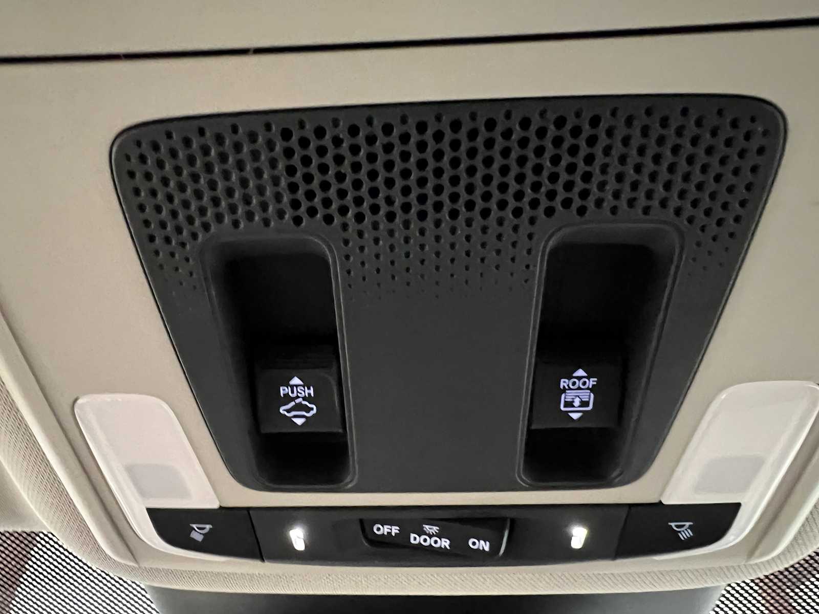 Thumbnail: 2025 Honda Pilot - 30