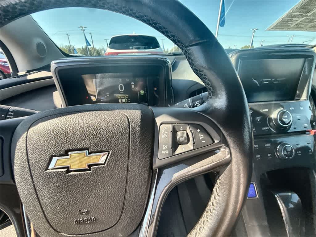 Thumbnail: 2013 Chevrolet Volt - 23
