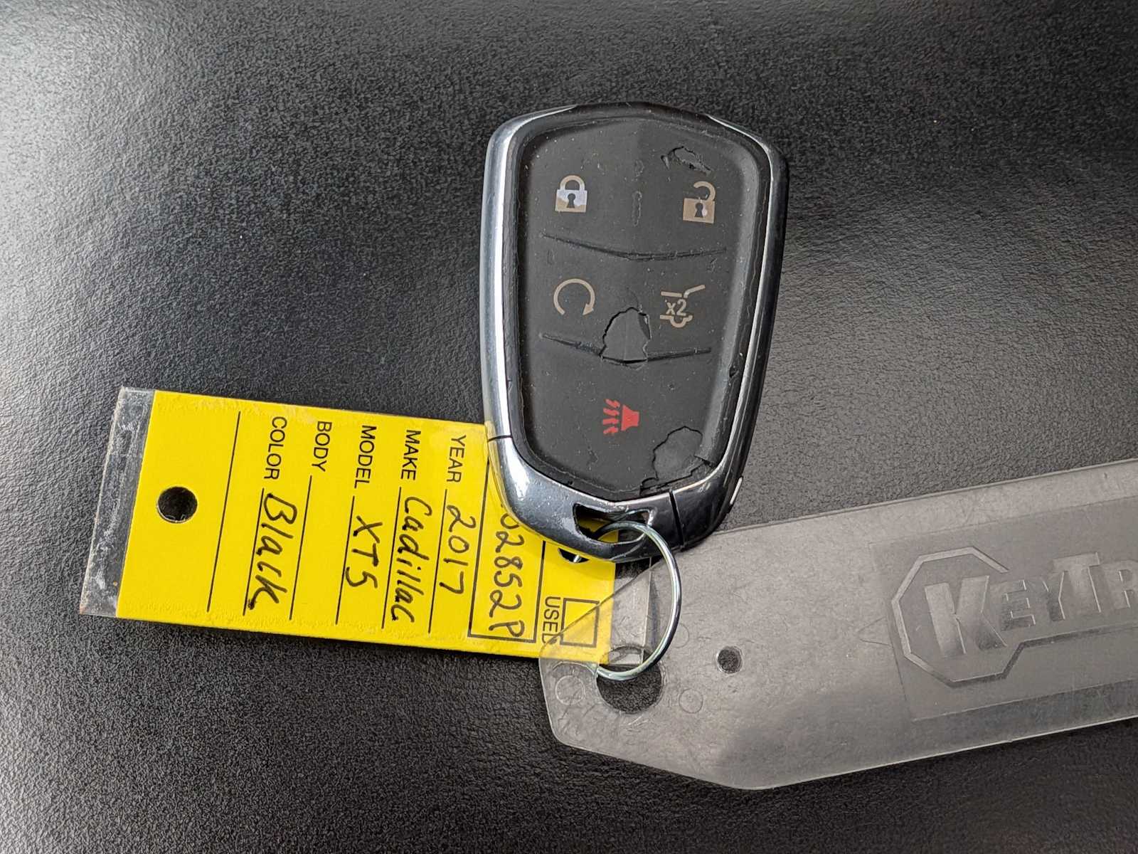 Thumbnail: 2017 Cadillac XT5 - 35