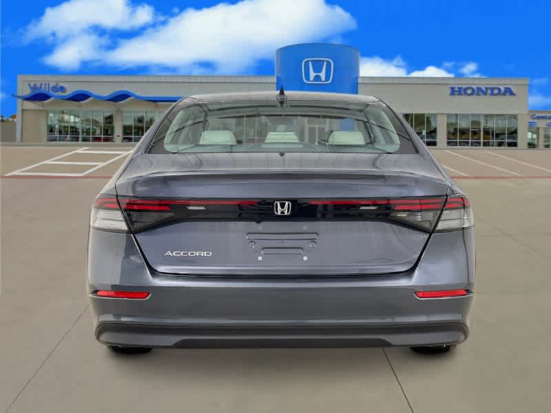 2025 Honda Accord LX photo 3